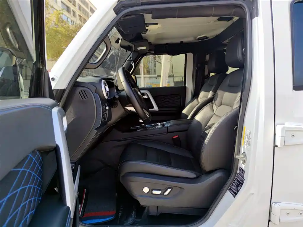 BAIC ORV Beijing Offroad BJ40 2024 2.0T Urban Hunter Glory Edition фото 7