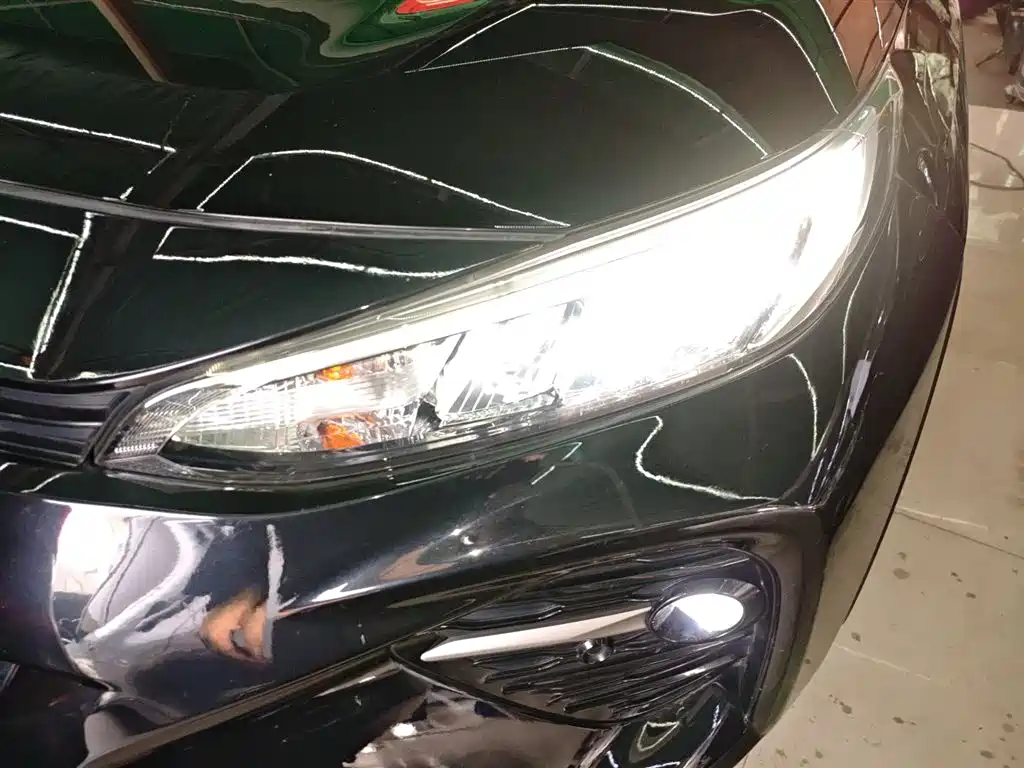 Toyota Wildlander 2022 2.0L CVT FWD Luxury PLUS Edition фото 18