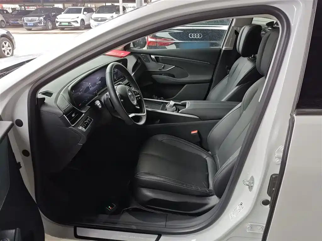 Buick LaCrosse 2023 28T Premium Edition фото 11