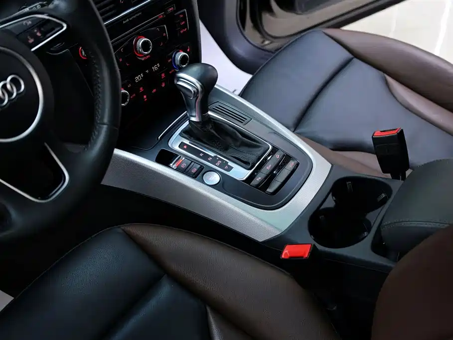Audi Q5 2017 Plus 40 TFSI Technology фото 22