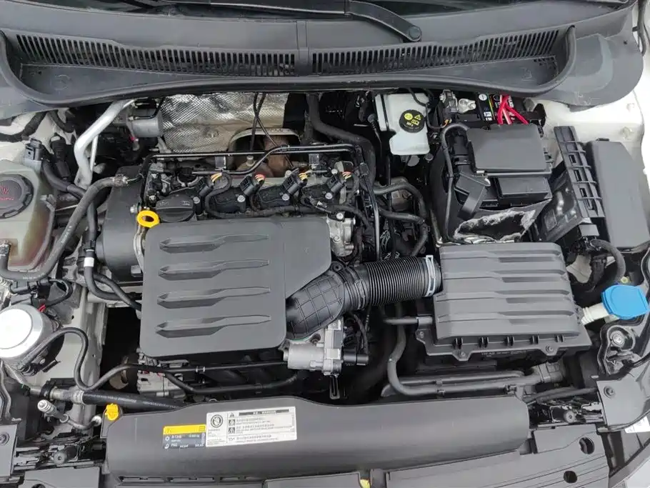 Volkswagen Polo 2019 Plus 1.5L Automatic Colorful Tech Edition фото 10