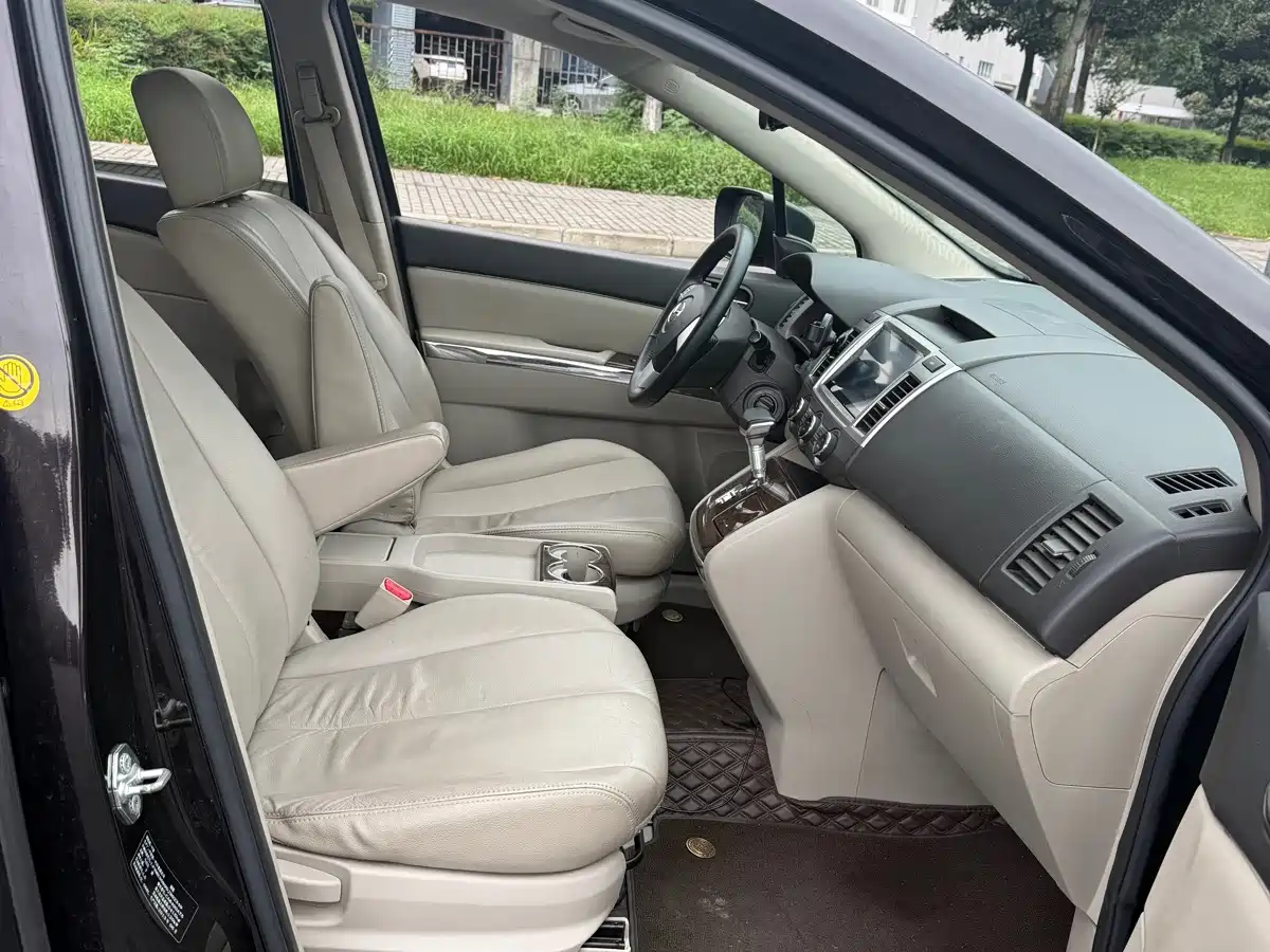 Mazda 8 2013 2013 2.5L Supreme Edition
