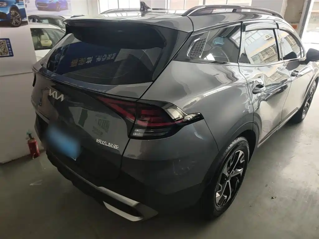 Kia Sportage 2023 2.0L HEV 2WD Premium Edition фото 7