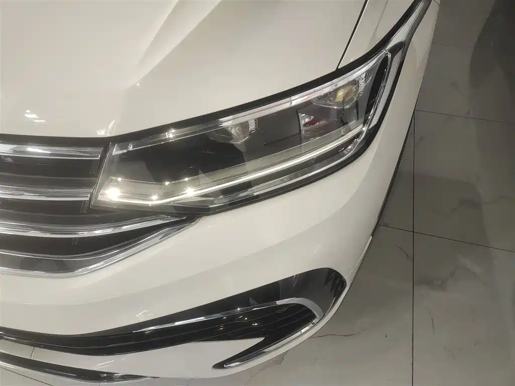 Volkswagen Tiguan L 2022 330TSI Auto 2WD R-Line Premium Edition фото 24
