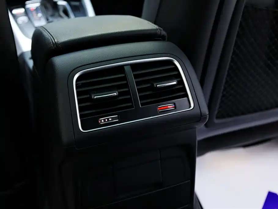 Audi Q5 2017 Plus 40 TFSI Technology фото 31