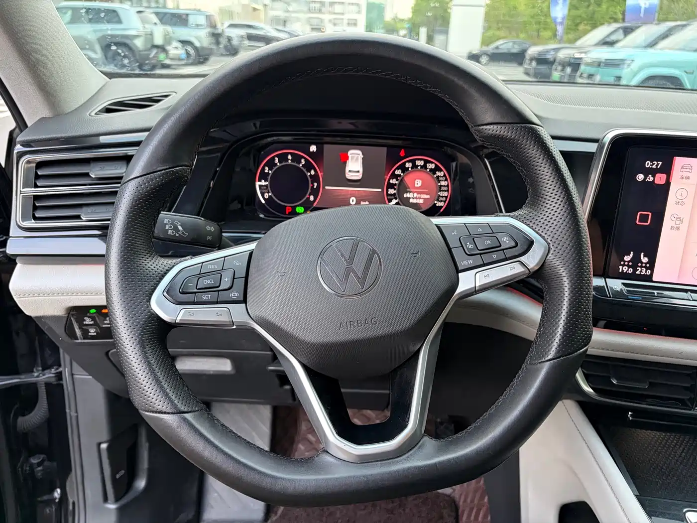 Volkswagen Teramont 2022 330TSI 2WD Premium Luxury фото 4
