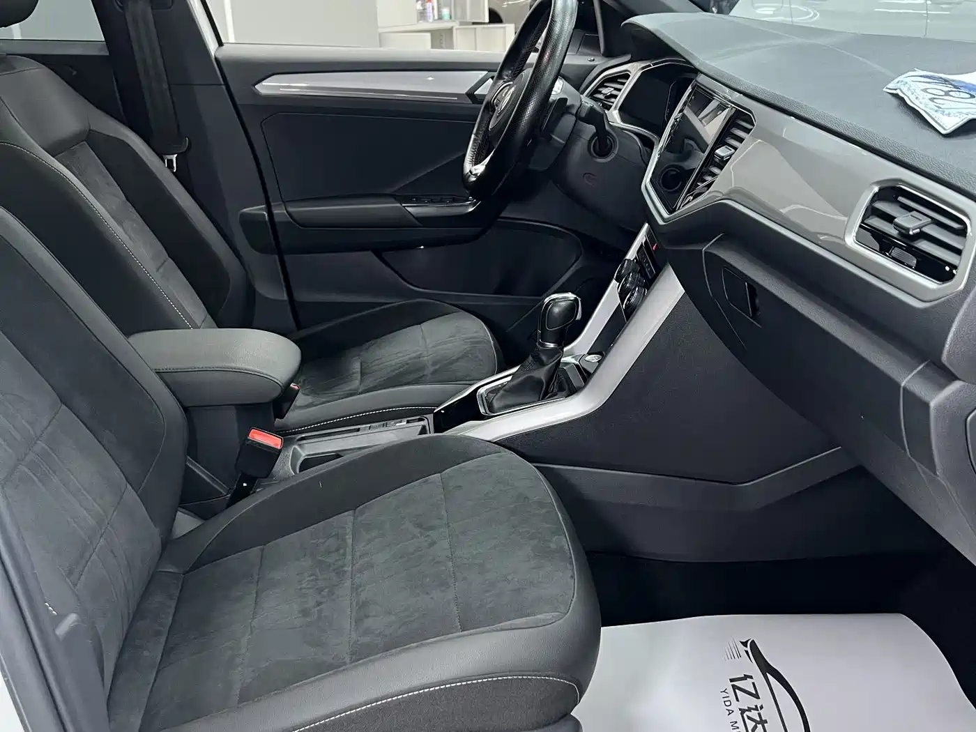 Volkswagen T-ROC 2022 280TSI DSG 2WD R-Line Pro PLUS фото 21