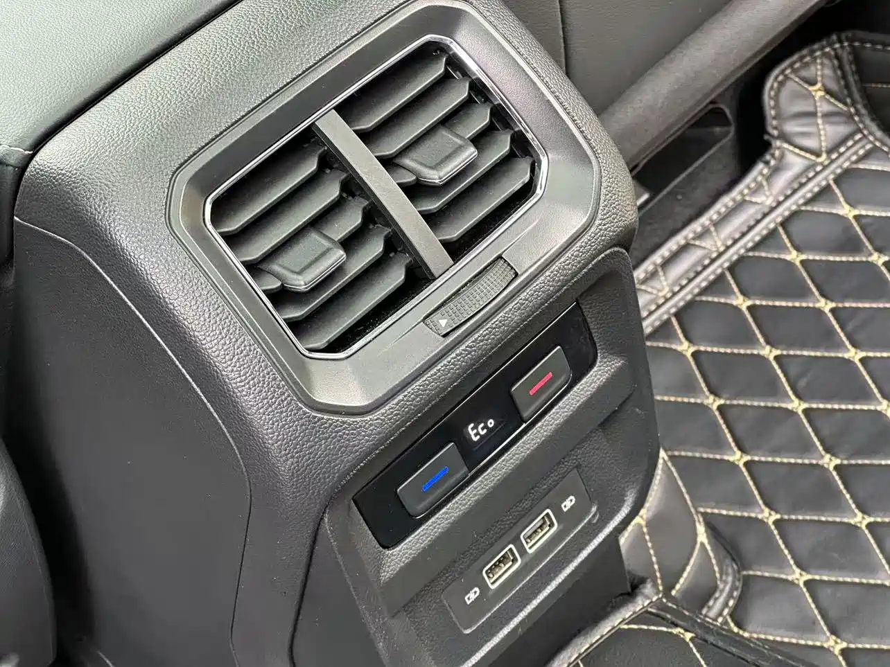 Volkswagen Tiguan L PHEV 2020 430PHEV Plug-in Hybrid Flagship Edition фото 13
