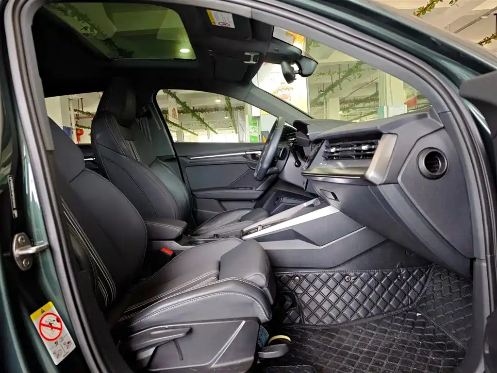 Audi A3 2023 Facelift Sportback 35 TFSI Fashion Sport фото 27