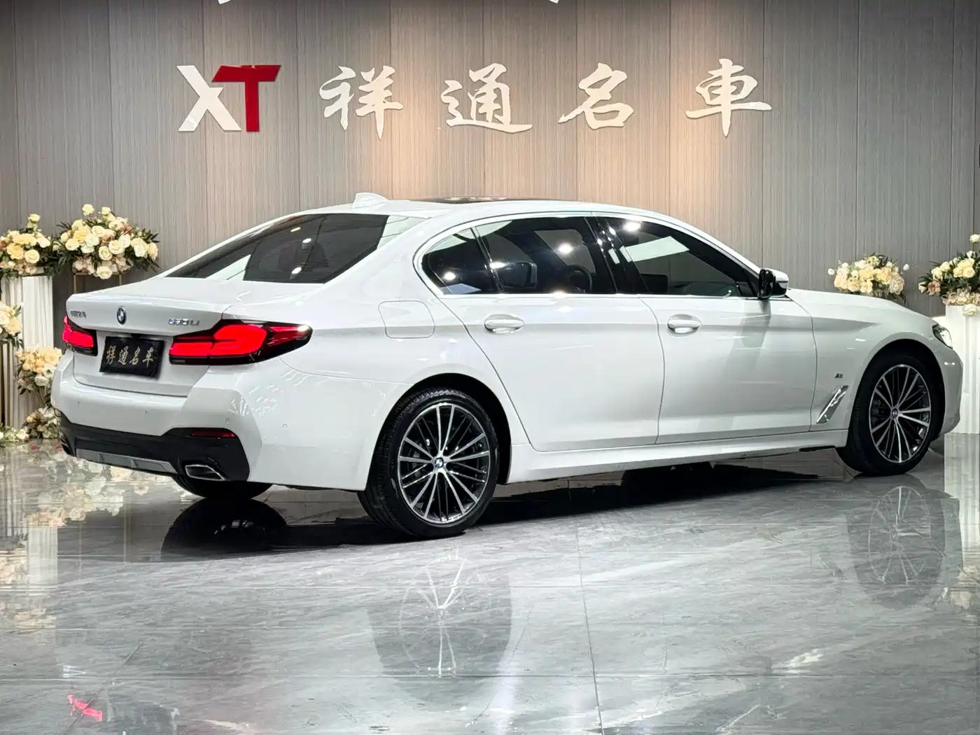 BMW 5 Series 2021 530Li Leading M Sport Package фото 10