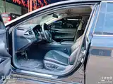 Фото 2 - Toyota Camry