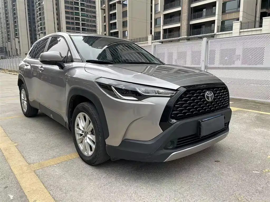 Toyota Corolla Cross 2023 2.0L Elite Edition фото 3