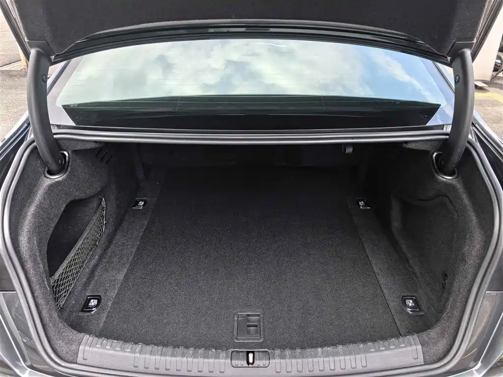 Audi A6L 2022 40 TFSI Luxury Dynamic фото 8