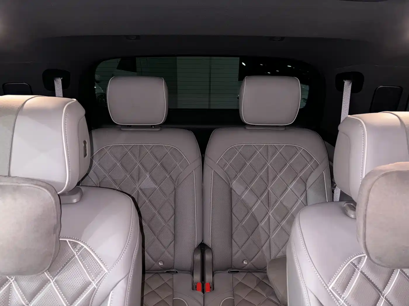 NIO ES8 2026 2025 Model 6-Seat Executive Luxury Edition