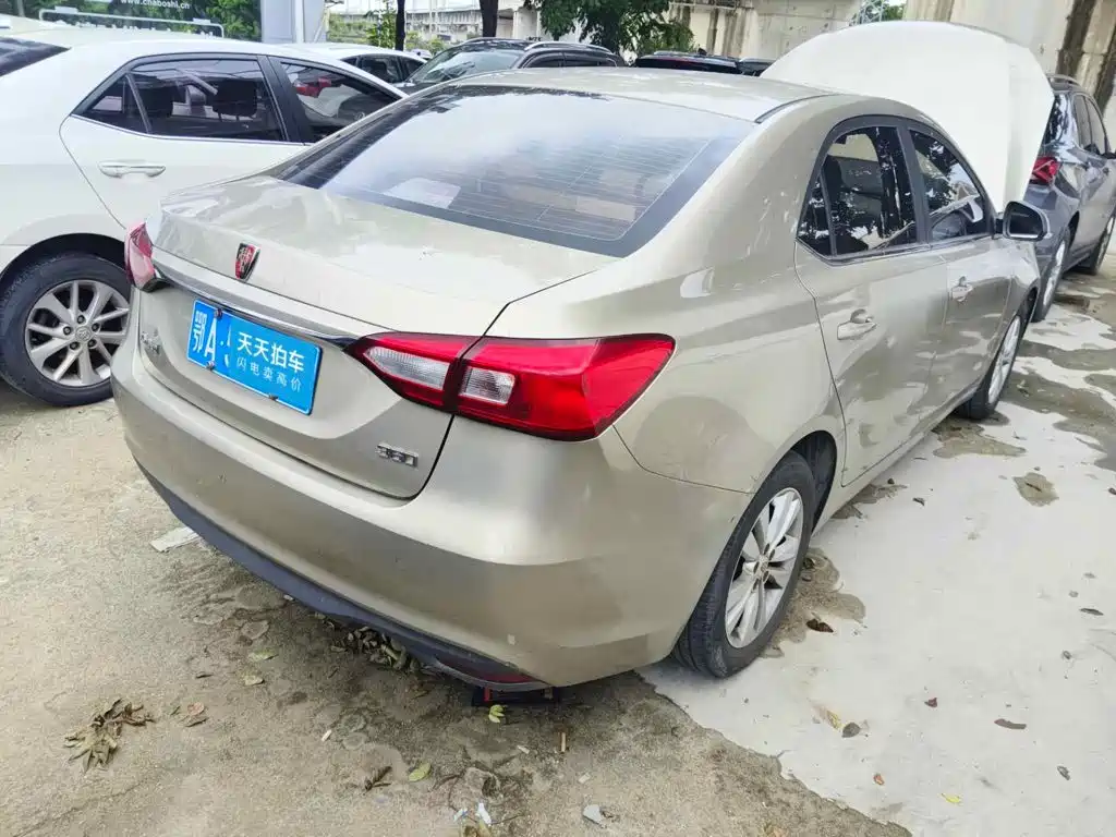 Roewe 360 2015 2015 1.5L Automatic Luxury