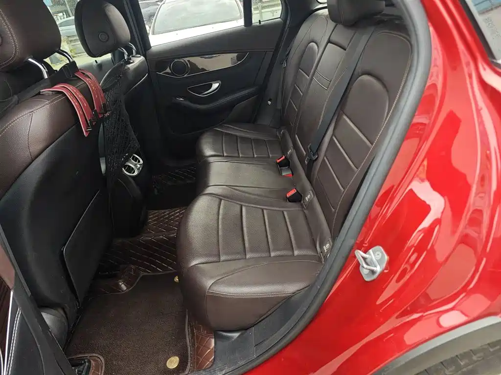 Mercedes-Benz GLC 2018 Facelift GLC 260 4MATIC Dynamic фото 13