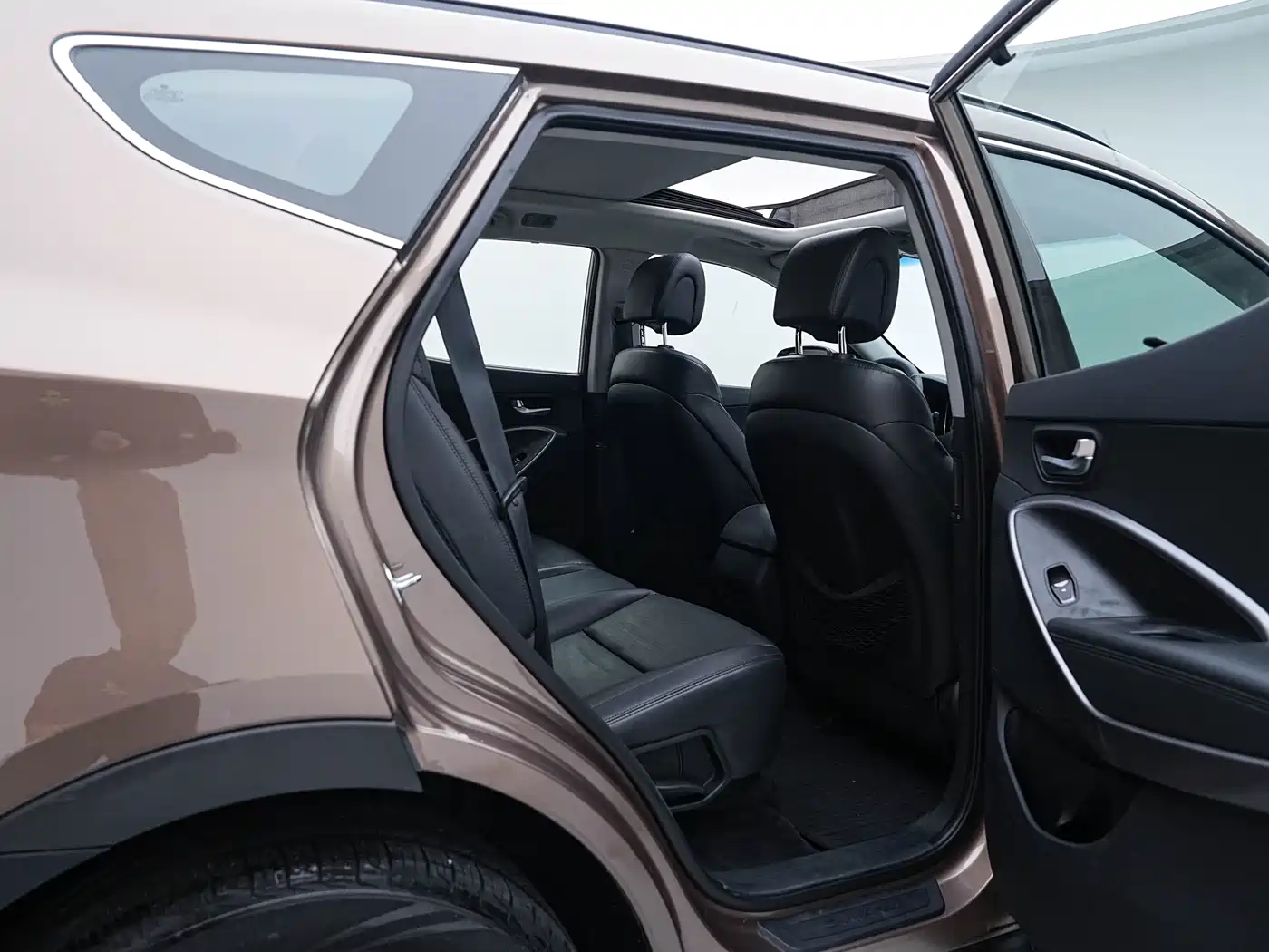 Hyundai Santa Fe 2013 Model 2.4L Automatic 2WD Smart фото 24