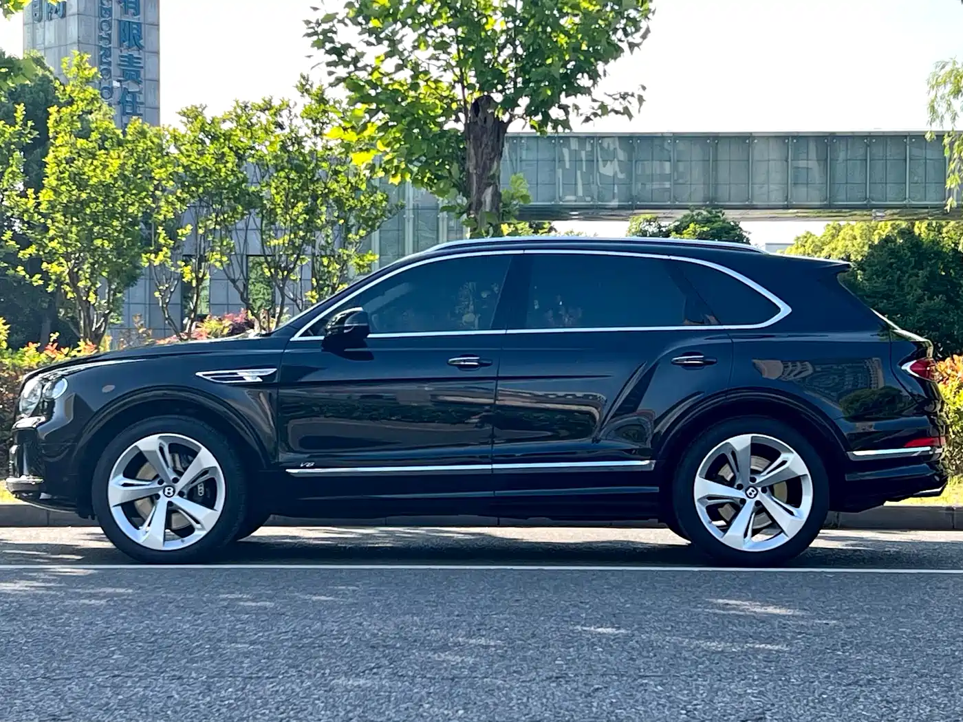 Bentley Bentayga 2021 4.0T V8 фото 5