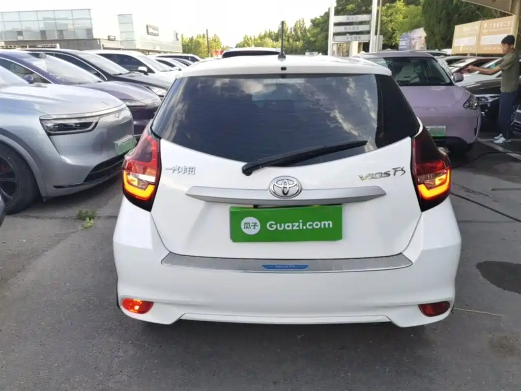 Toyota Vios FS 2021 1.5L CVT Fengchi Edition фото 6