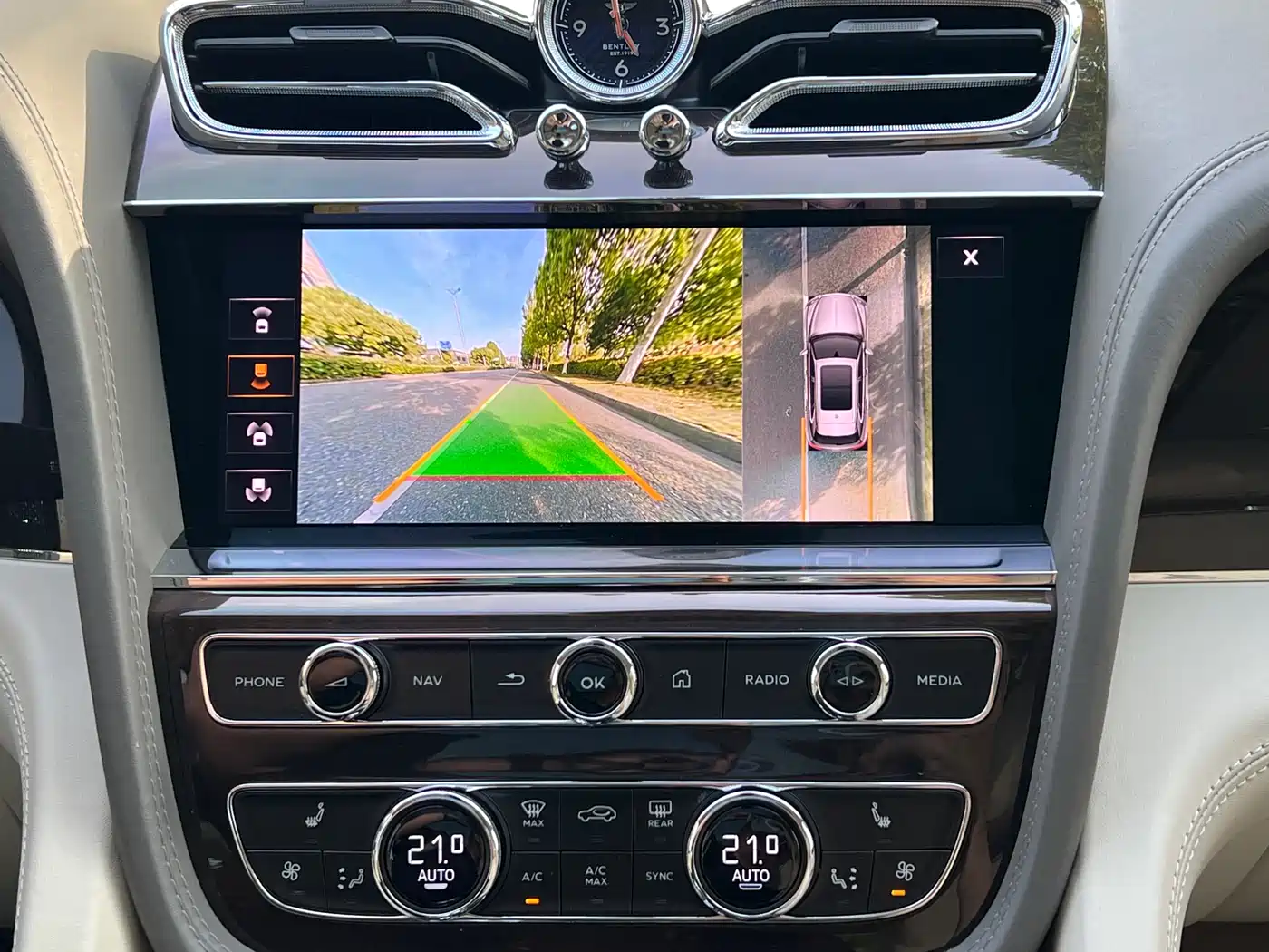 Bentley Bentayga 2021 4.0T V8 фото 13