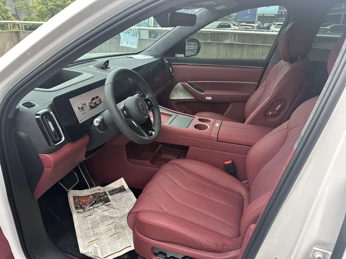 AITO Wenjie AITO M8 2025 Range Extender Max+ Edition 53.4kWh 5-seater фото 12