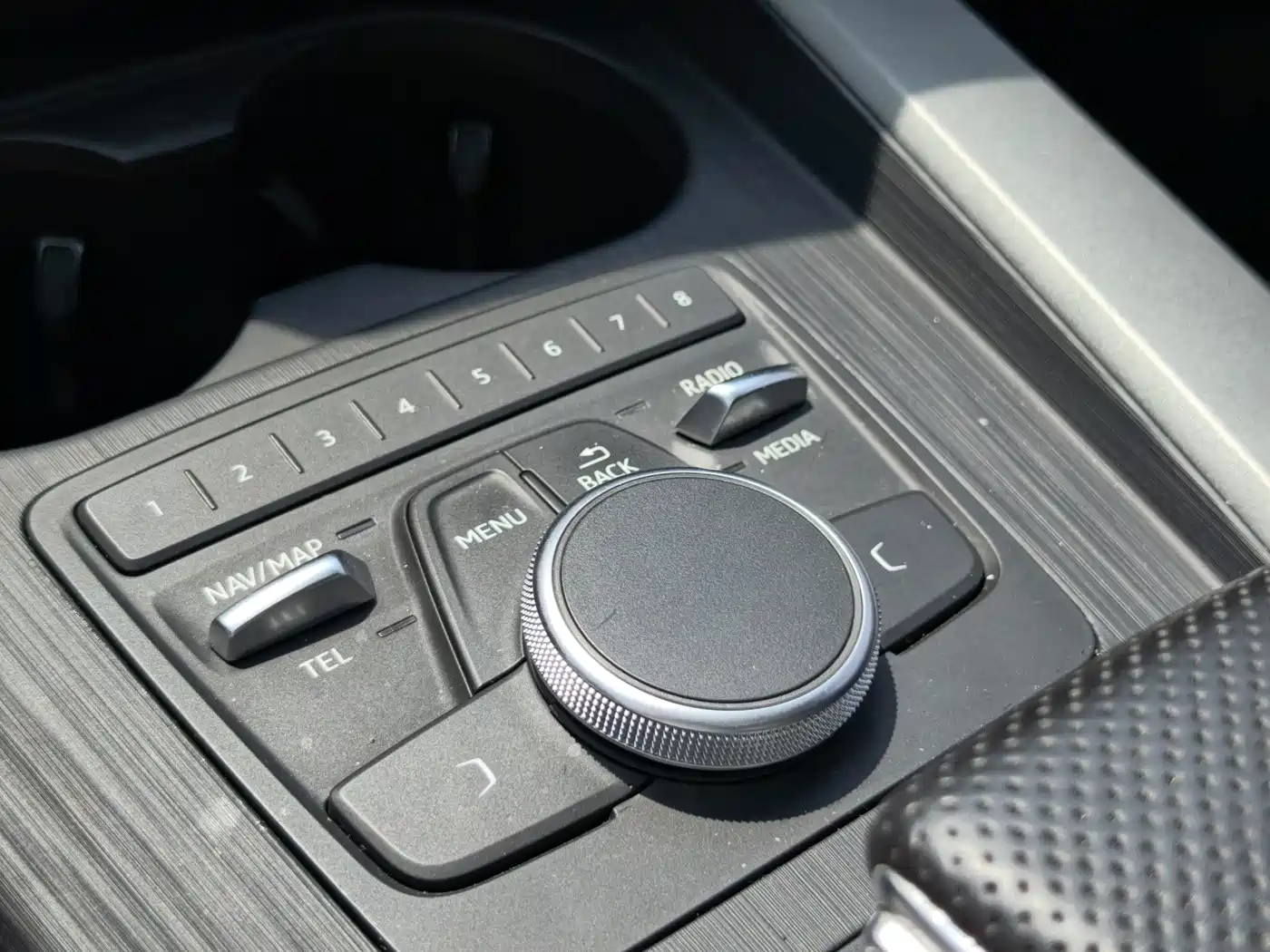 Photo 17 - Audi A4L
