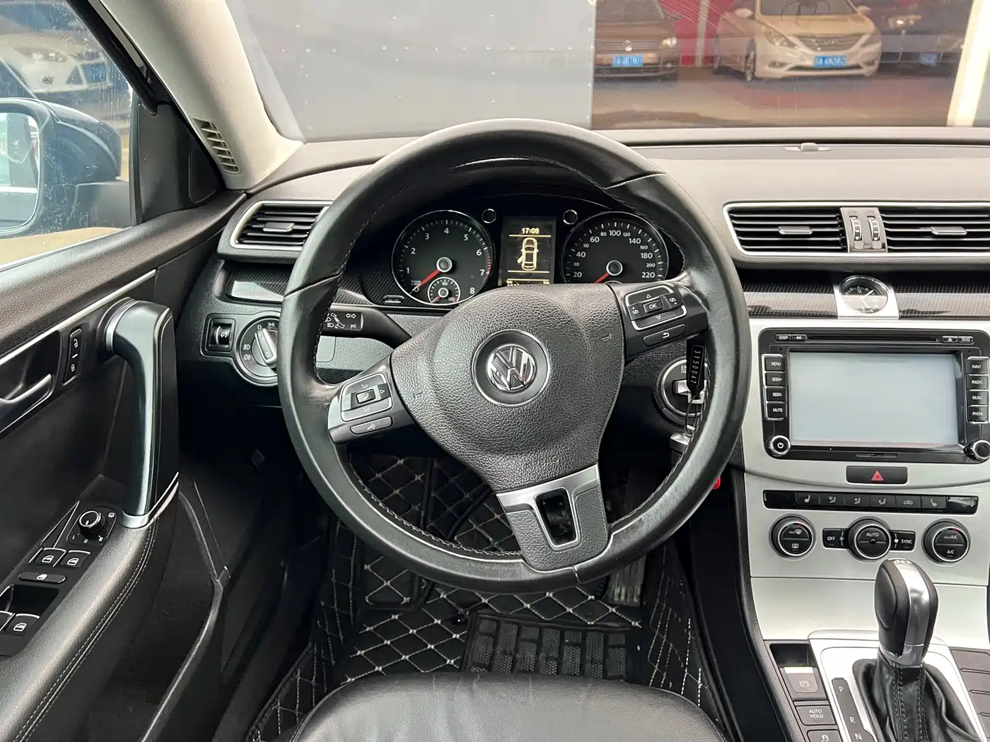 Volkswagen Magotan 2015 1.8TSI Luxury фото 16