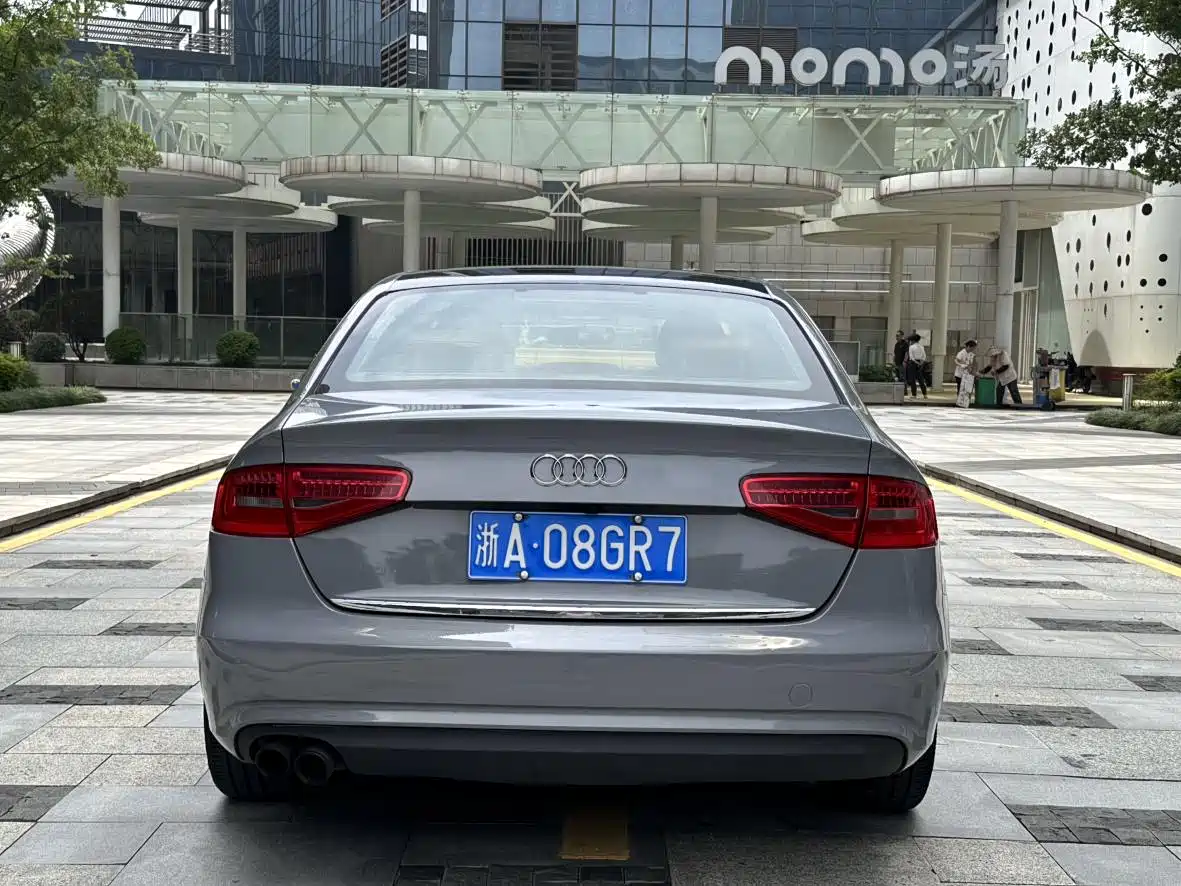 Audi A4L 2013 35 TFSI Automatic Standard фото 5