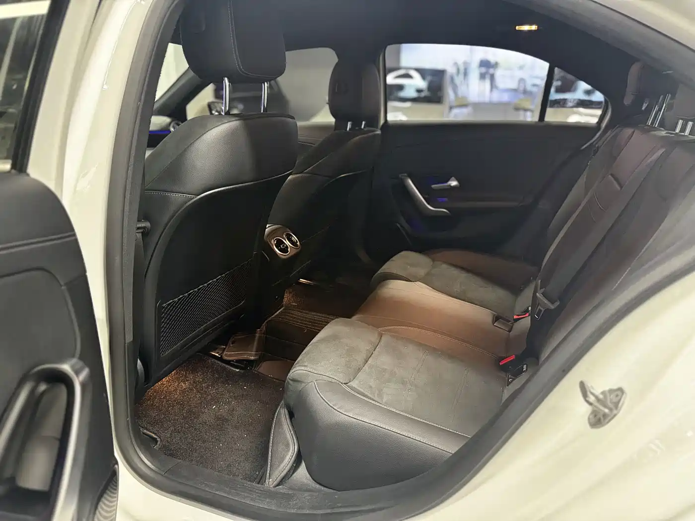 Mercedes-Benz A-Class 2022 Facelift II A 200 L Sport Sedan Fashion фото 13