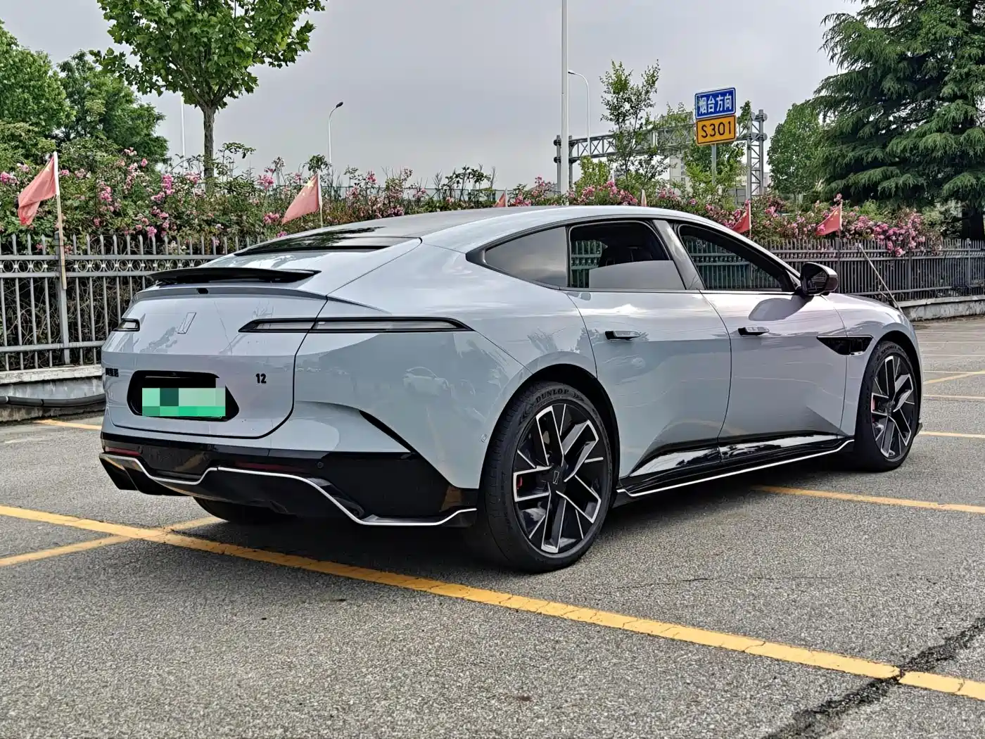 Avatr 12 2023 650 Triple Laser AWD Performance Edition фото 6