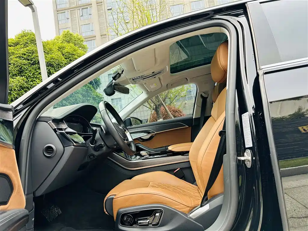 Audi A8 2024 Model A8L 55 TFSI quattro Flagship фото 5