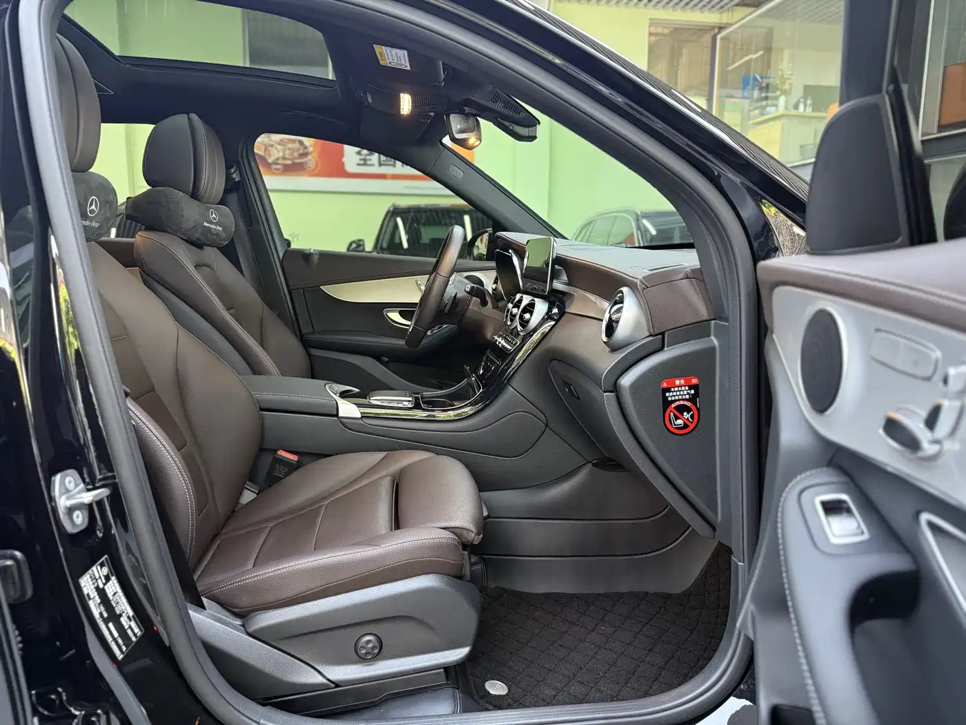 Mercedes-Benz GLC 2022 Model GLC 260 L 4MATIC Dynamic Edition фото 15