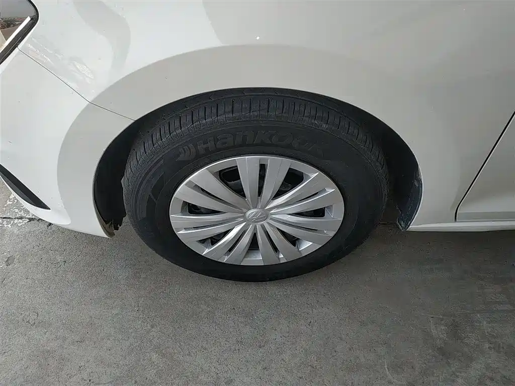 Volkswagen Santana 2016 1.4L Manual Trend Edition фото 23