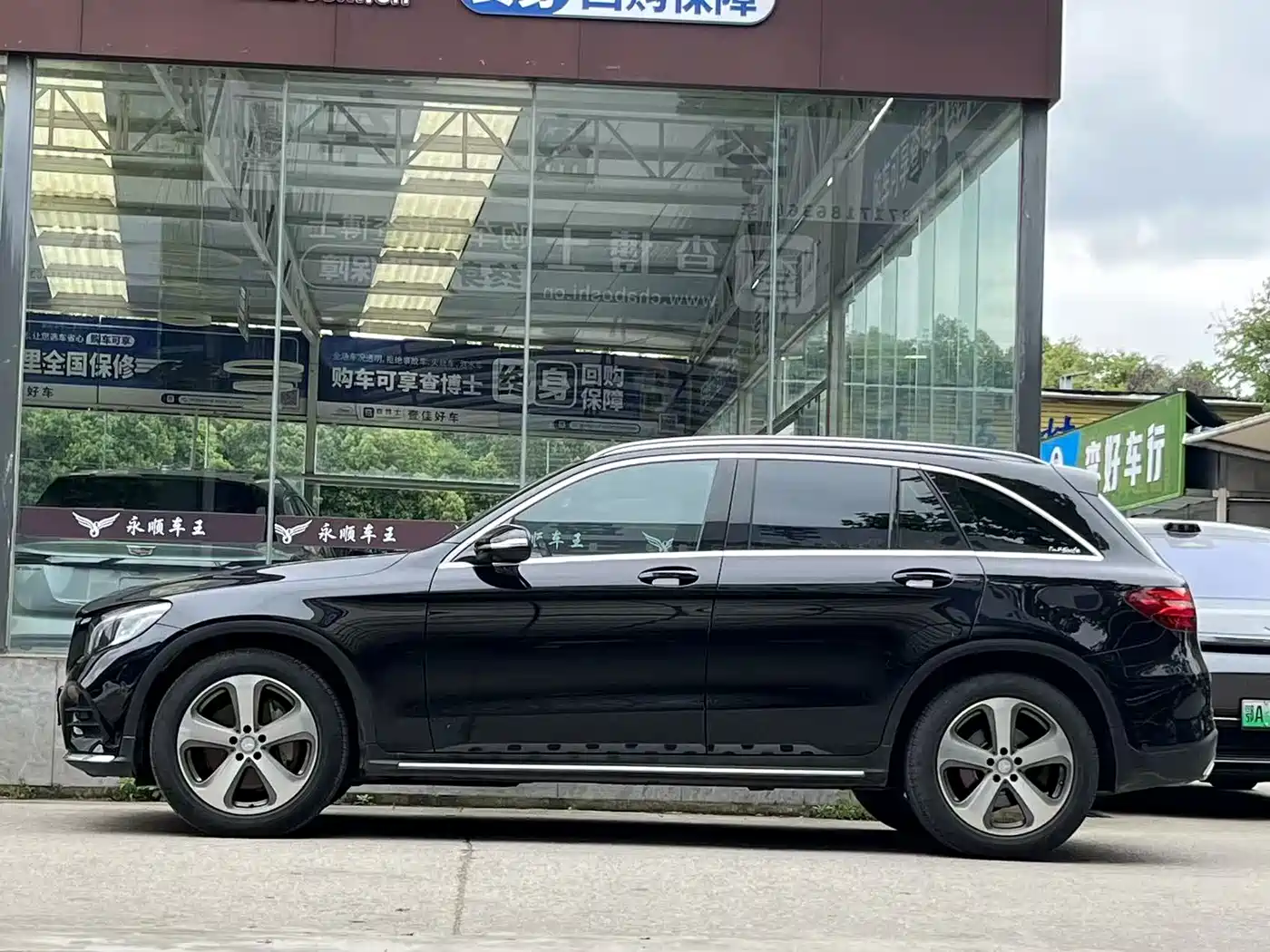 Mercedes-Benz GLC 2017 GLC 260 4MATIC Luxury фото 7