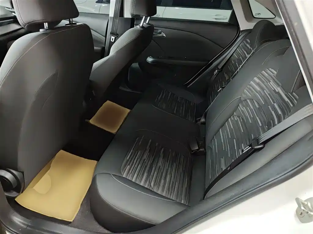 Chevrolet Monza 2023 1.5L DCT Enjoyment Edition фото 13