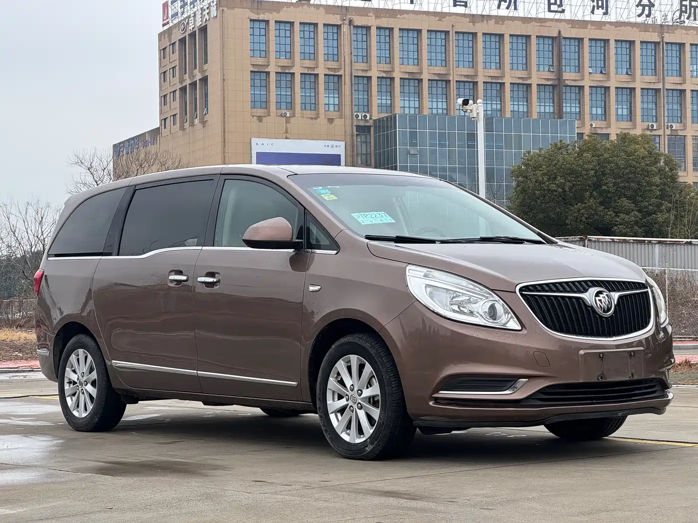 Buick GL8 2018 28T Luxury Model China VI фото 3