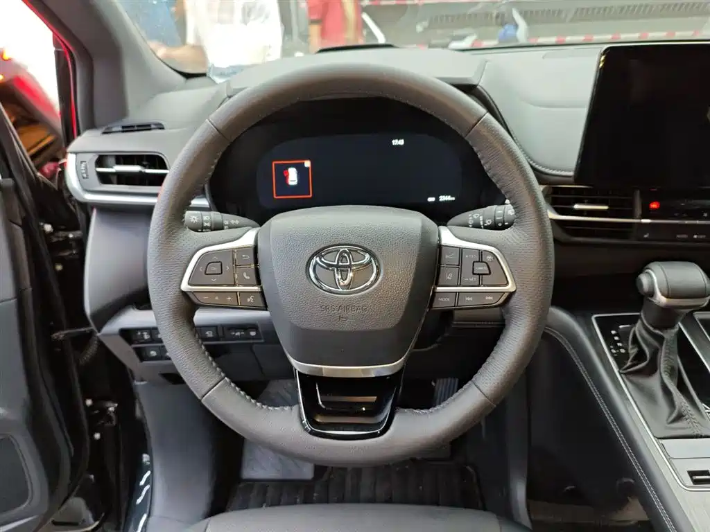 TOYOTA GREVIA