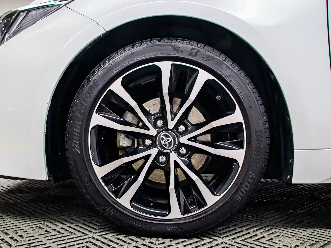 Toyota Levin 2022 185T CVT Sport Edition фото 17