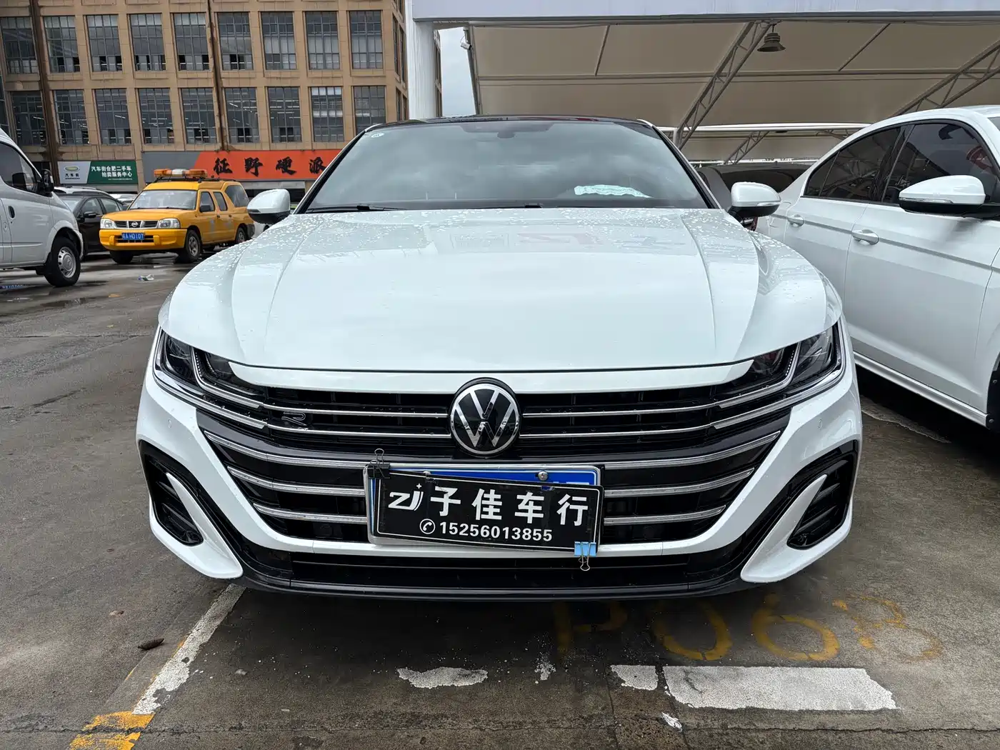 Volkswagen FAW-Volkswagen CC 2024 330TSI Dazzling Edition фото 2