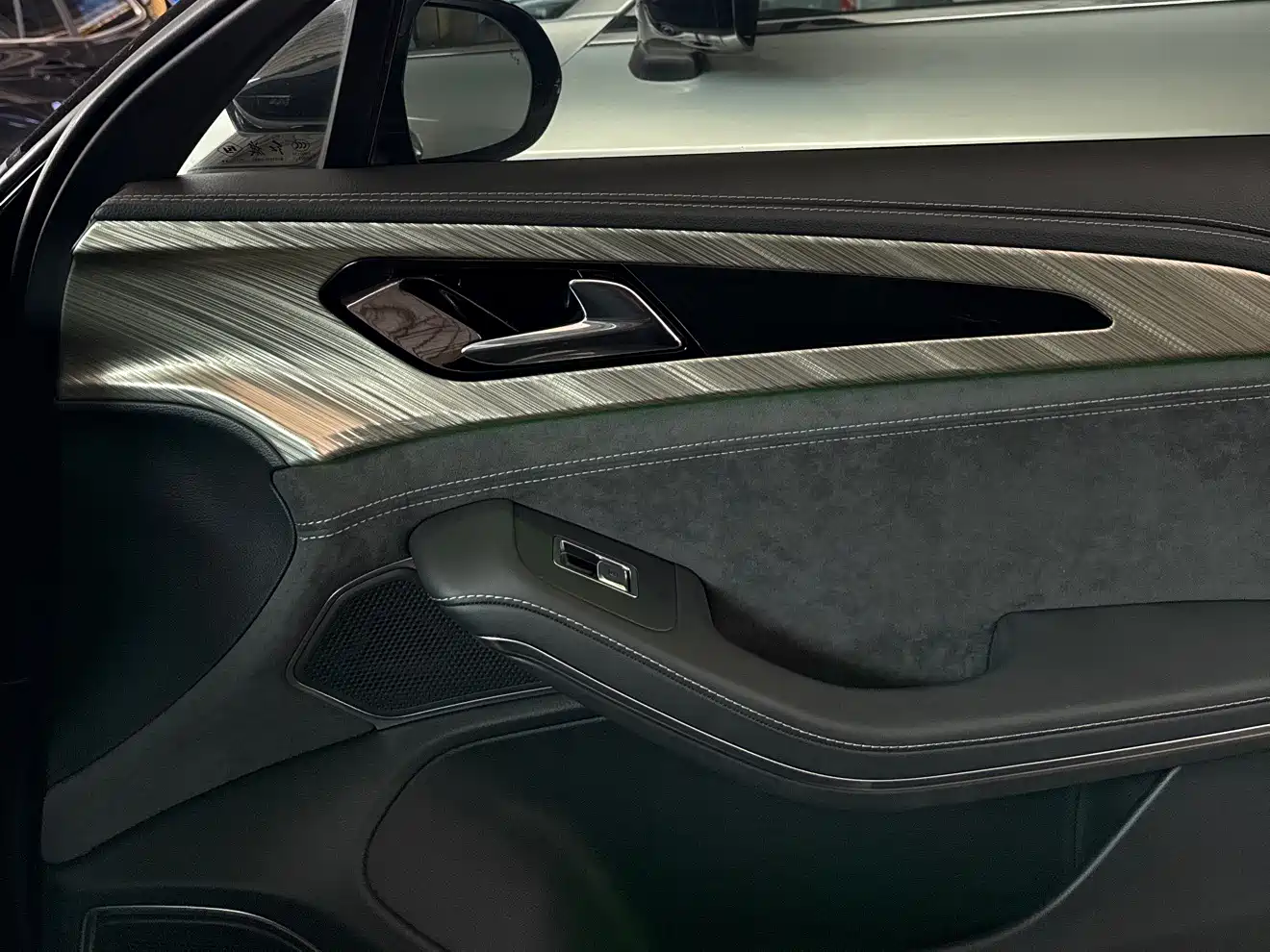 Hongqi H9 2020 3.0T Smart Connection Qi Chang Edition фото 13