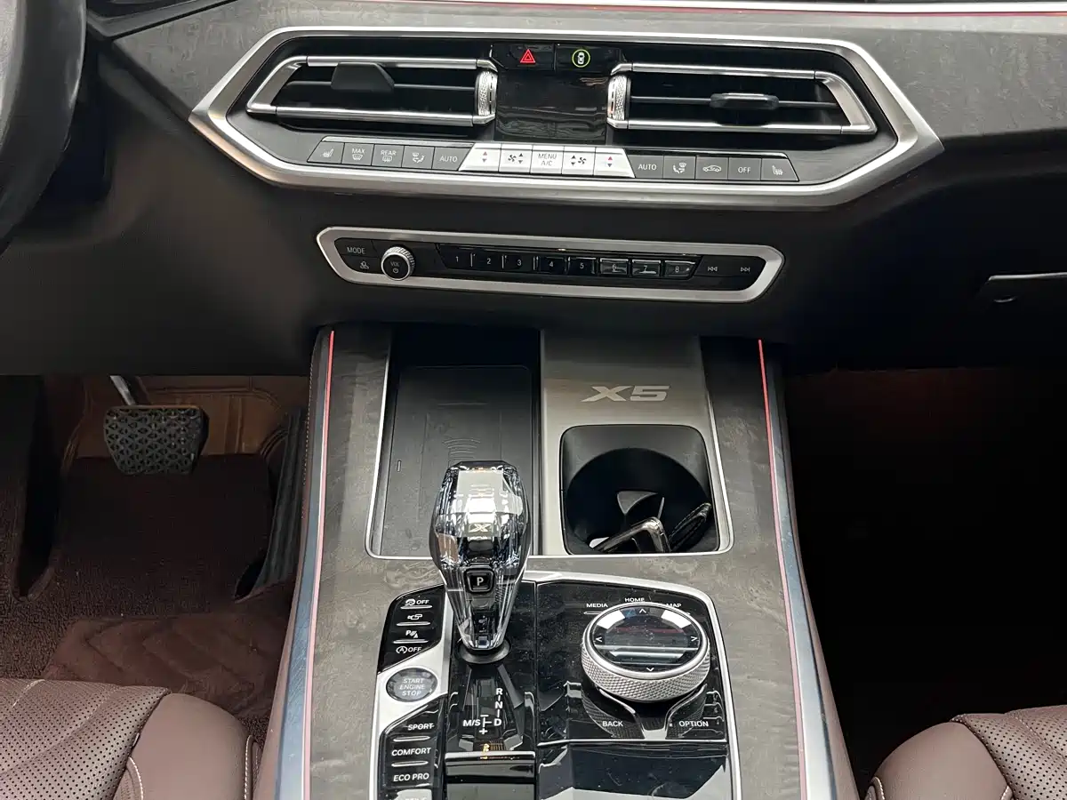 BMW X5 2022 Facelift xDrive 30Li Premium M Sport Package фото 22