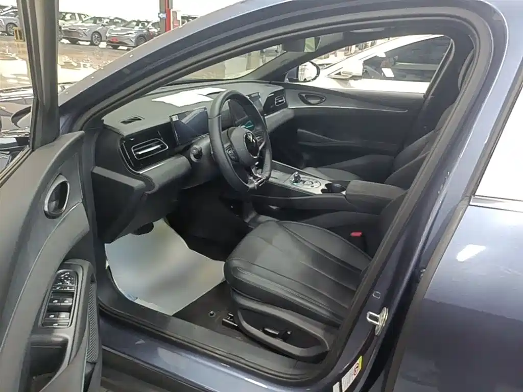 BYD Seal 06 New Energy 2025 DM-i Smart Drive Edition 120KM Luxury фото 16