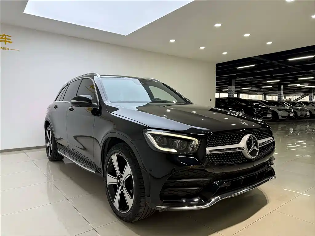 Mercedes-Benz GLC 2020 GLC 300 L 4MATIC Luxury фото 4