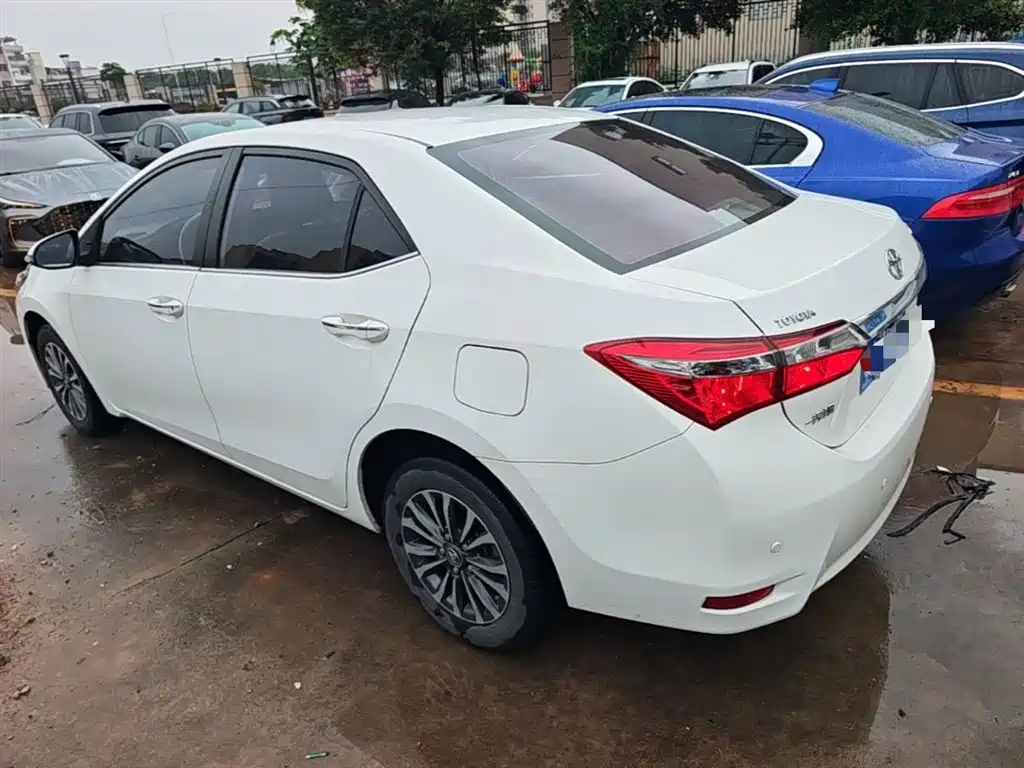 Toyota Corolla 2017 Facelift 1.2T S-CVT GL фото 5
