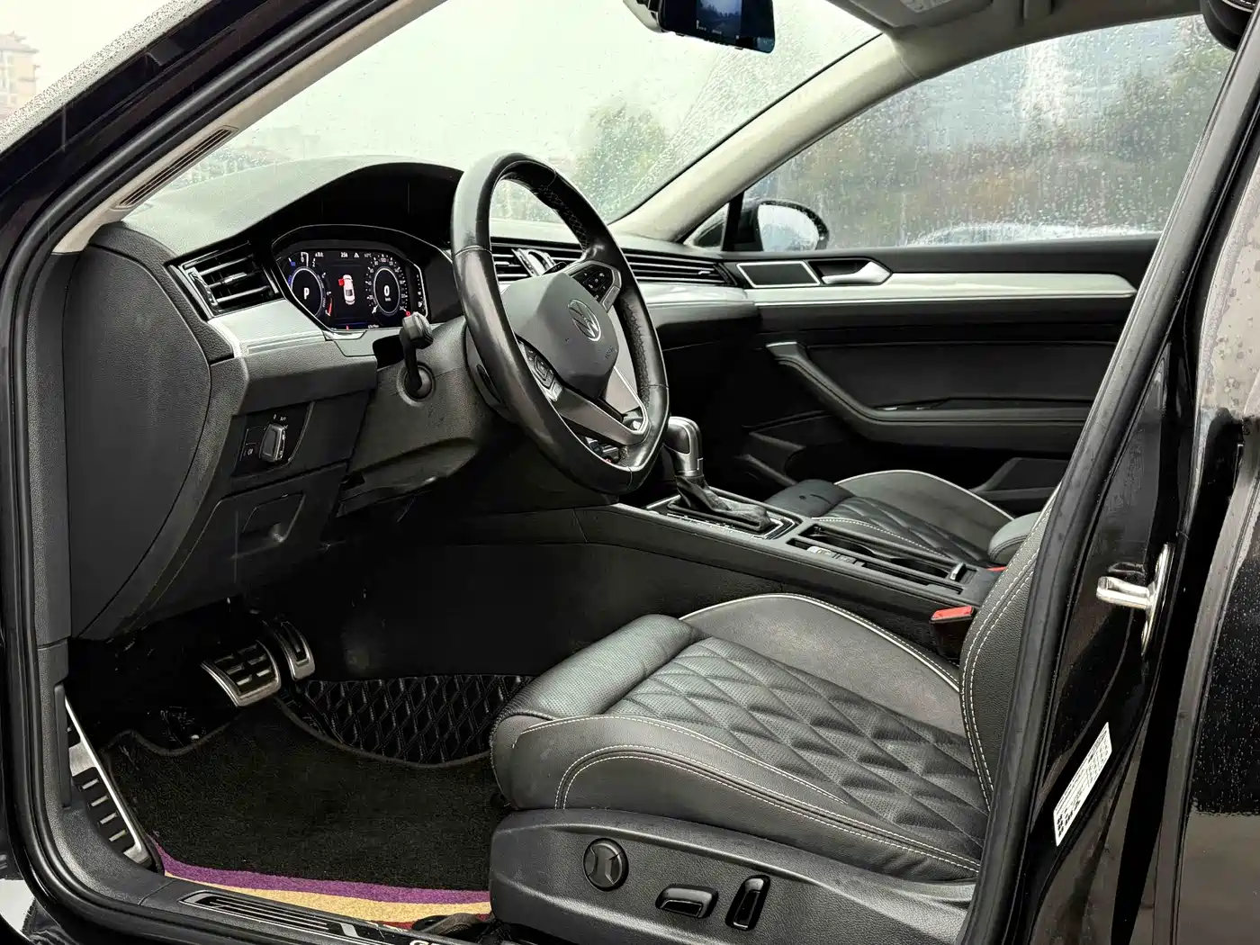 VOLKSWAGEN MAGOTAN GTE PLUG IN HYBRID