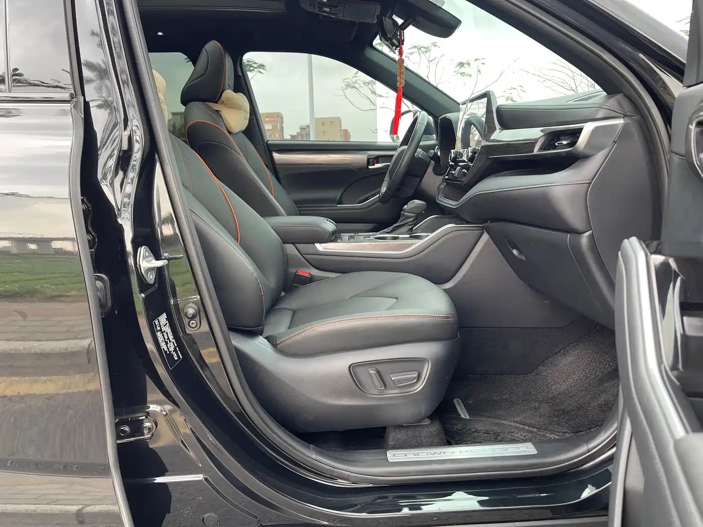 Toyota Crown Kluger 2024 2.5L HEV 4WD Premium Edition фото 9