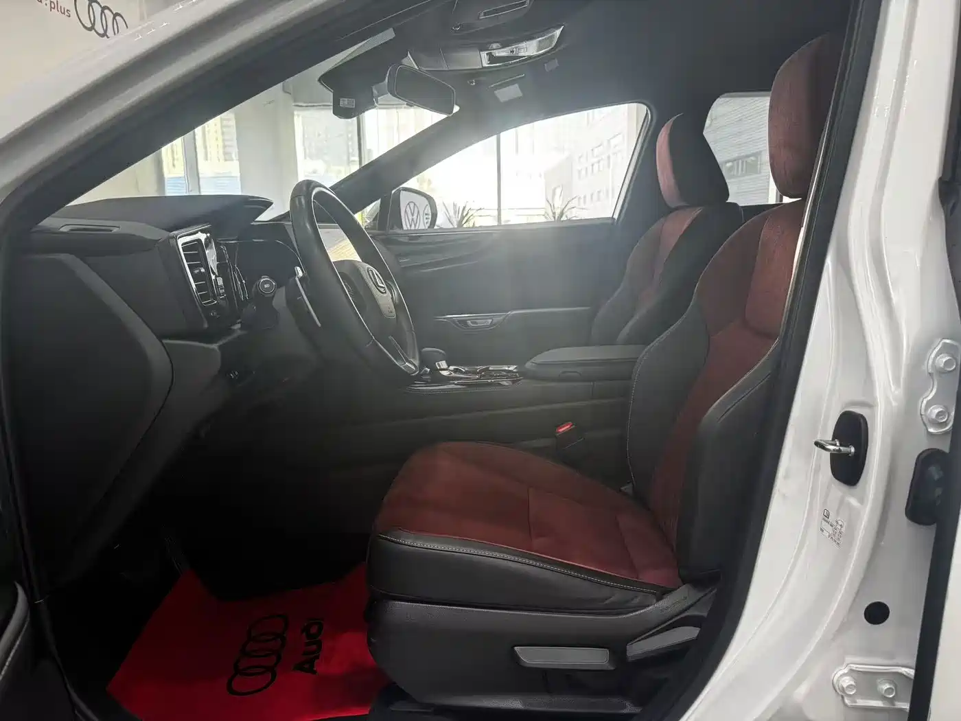 Lexus NX 2022 350h FWD Innovation Edition фото 9