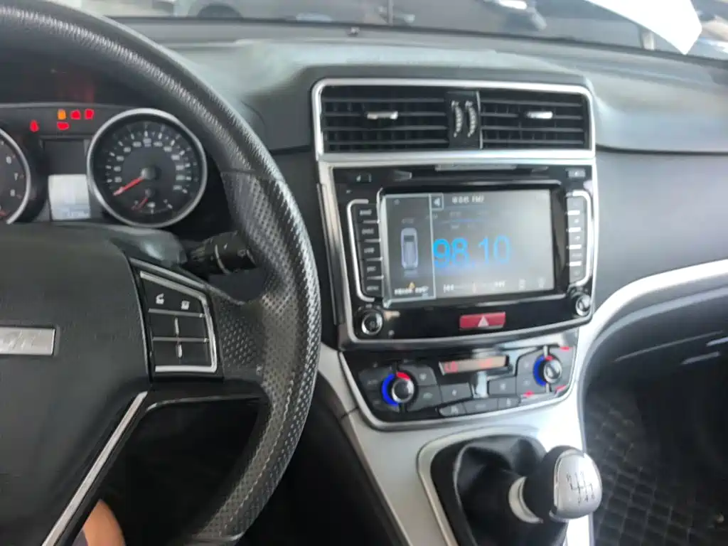 Фото 10 - Haval M6