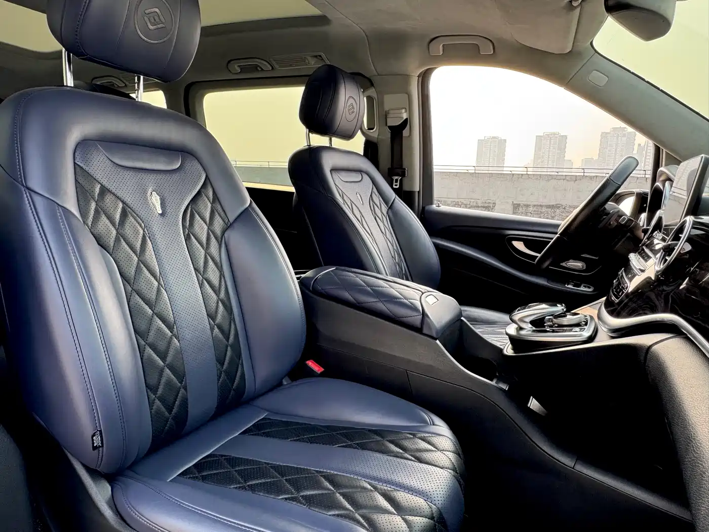 Mercedes-Benz V-Class 2018 V 260 AMG Sport Edition China VI фото 6