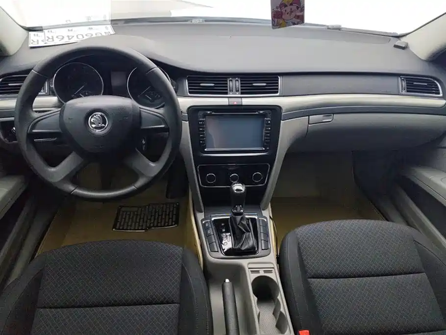 Škoda Superb 2013 1.4TSI DSG Gentleman Edition фото 12
